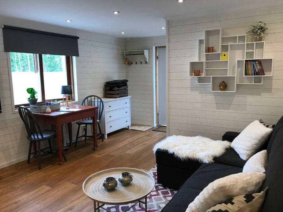 Cozy Cottage By The Sea South Of Varberg Traslovslage 외부 사진